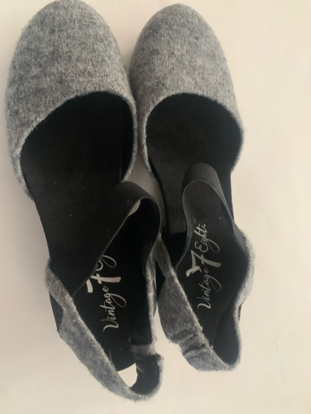 Vintage 7 Eight Gray Felt Slingback Clogs with Black Footbed